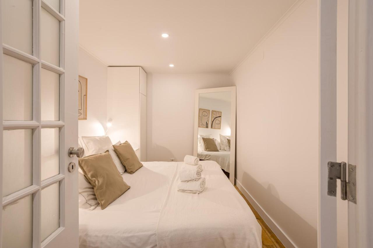 Alfama Chic Penabuquel Apartman Lisboa Kültér fotó
