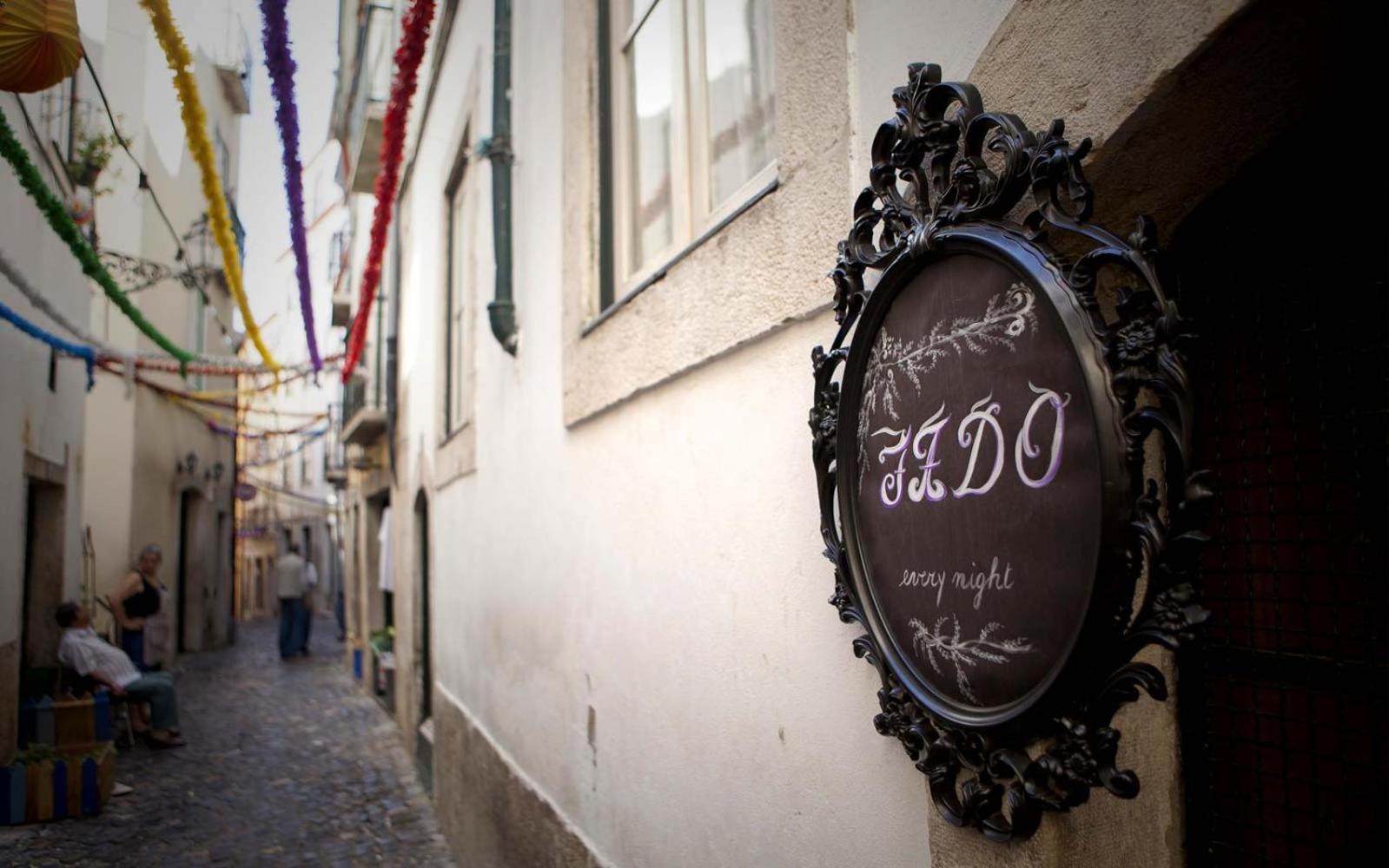 Alfama Chic Penabuquel Apartman Lisboa Kültér fotó